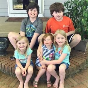 Meet your Posher, Shirley